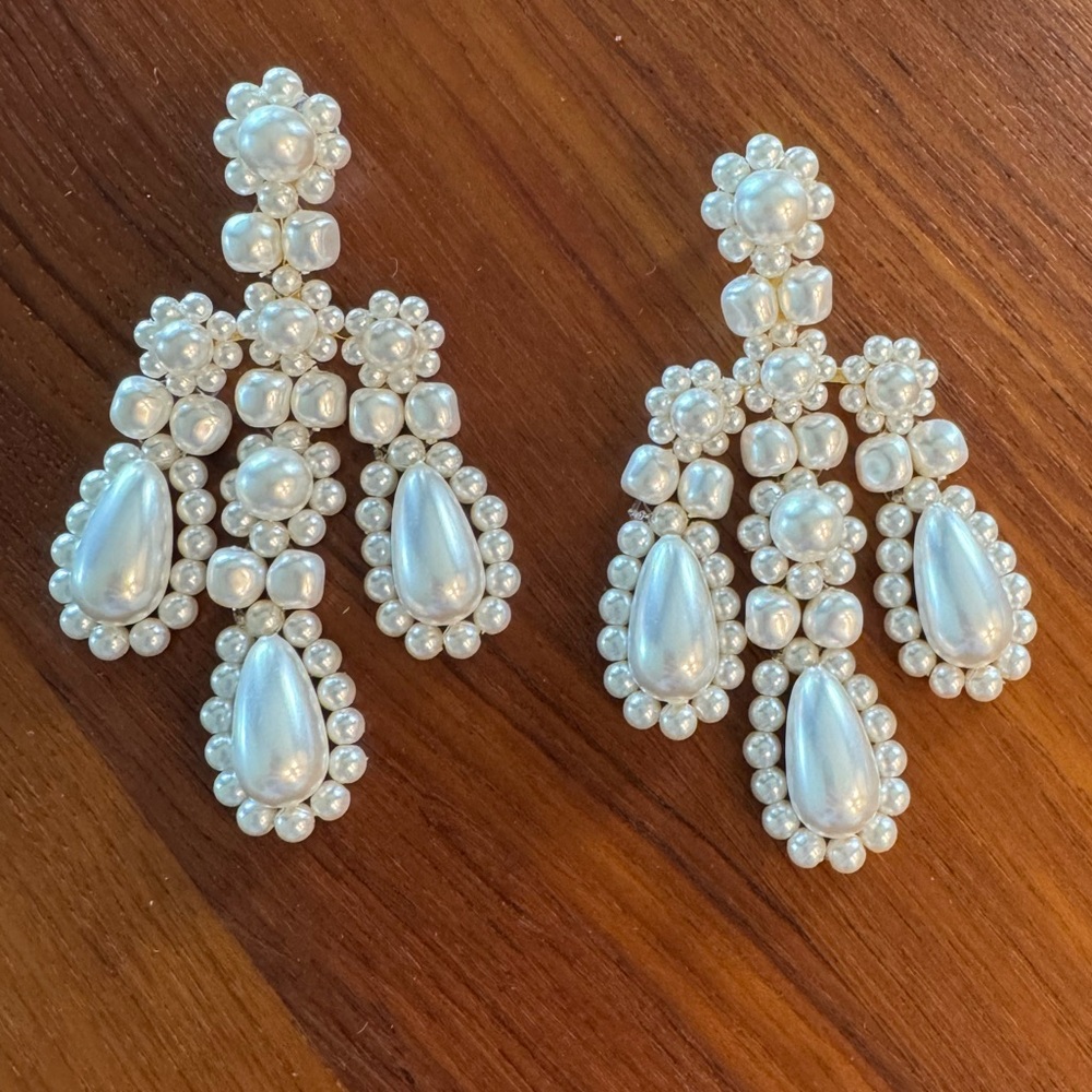 Simone Rocha White Pearl Chandelier Earrings